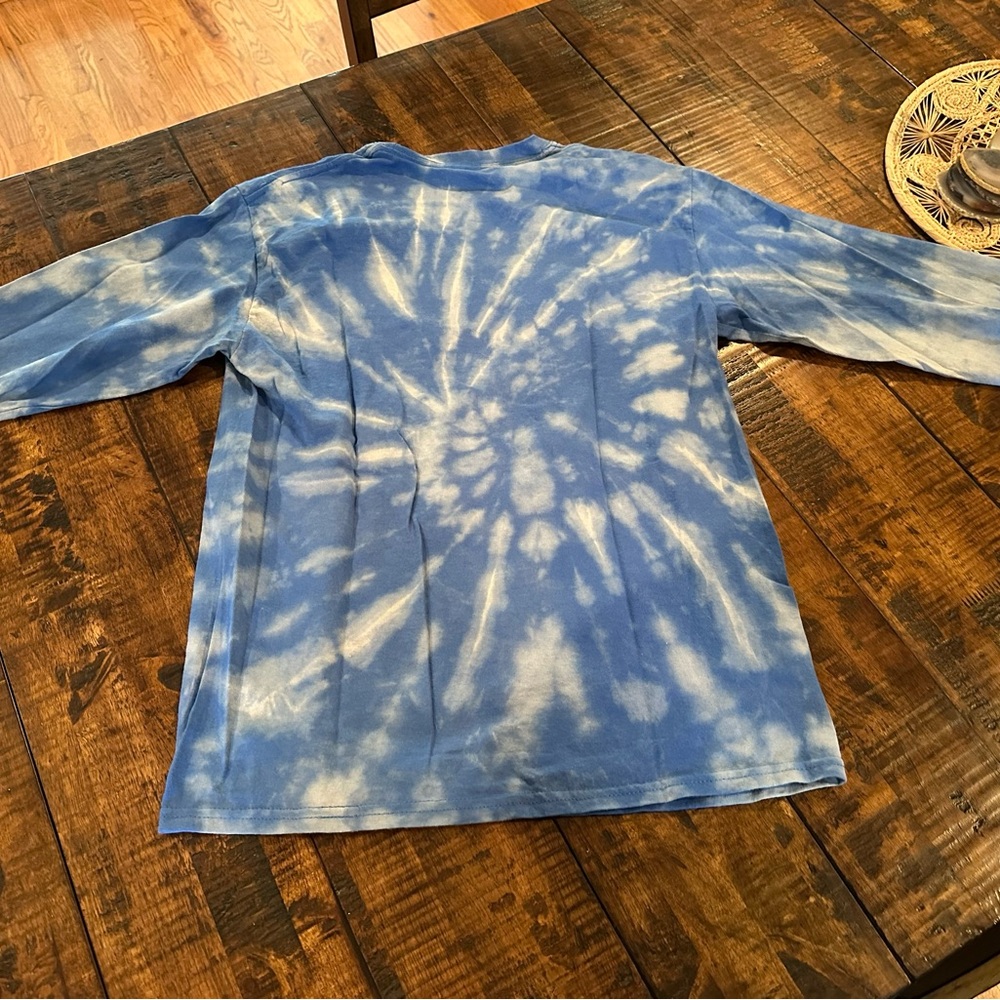 Gildan Blue and White Tie-Dye T-Shirt - Picture 2 of 3